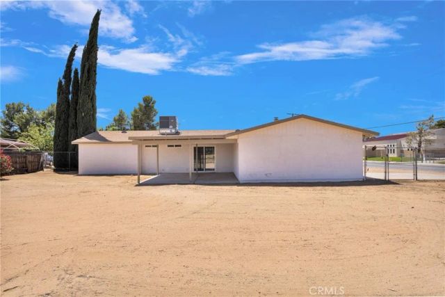 21985 Maumee Road, Apple Valley, CA 92308