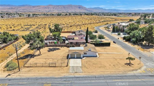 21985 Maumee Road, Apple Valley, CA 92308
