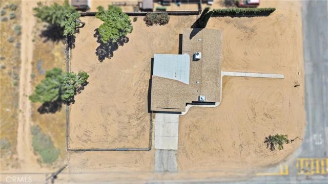 21985 Maumee Road, Apple Valley, CA 92308