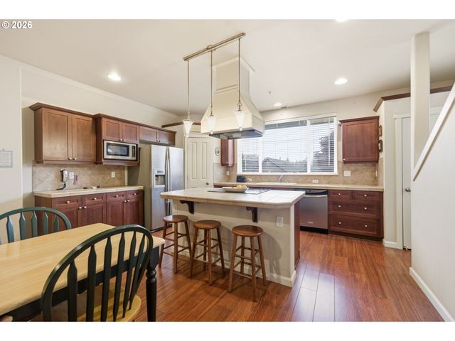 2220 Ne 141ST Way, Vancouver, WA 98686