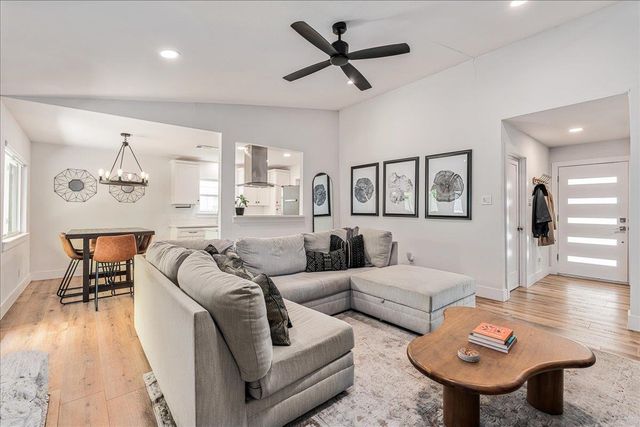 2108 Deadwood DR, Austin, TX 78744