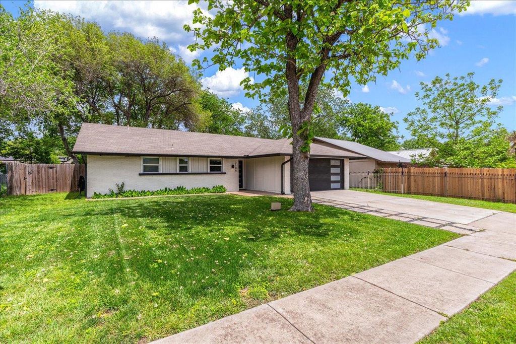 2108 Deadwood DR, Austin, TX 78744