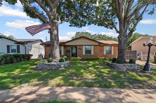 1006 S Delaware Street, Irving, TX 75060