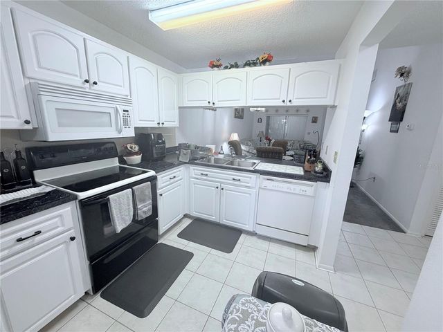 4523 GLEN HOLLOW, New Port Richey, FL 34653