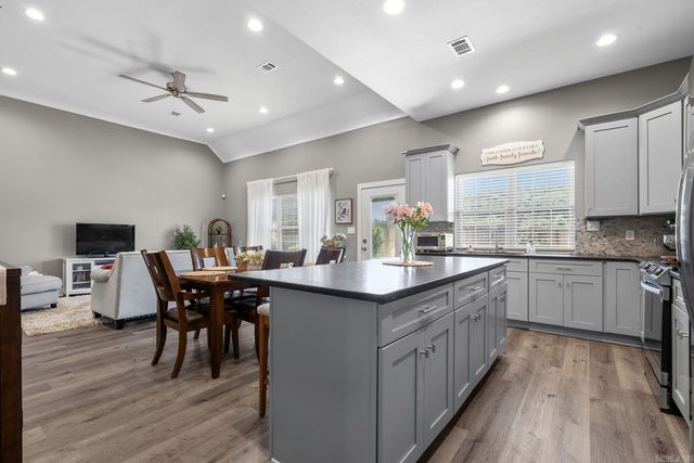 165 Legendary Trail, Hot Springs, AR 71913