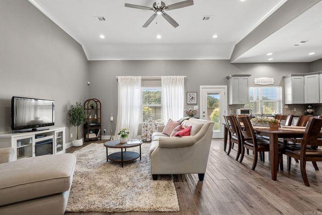 165 Legendary Trail, Hot Springs, AR 71913