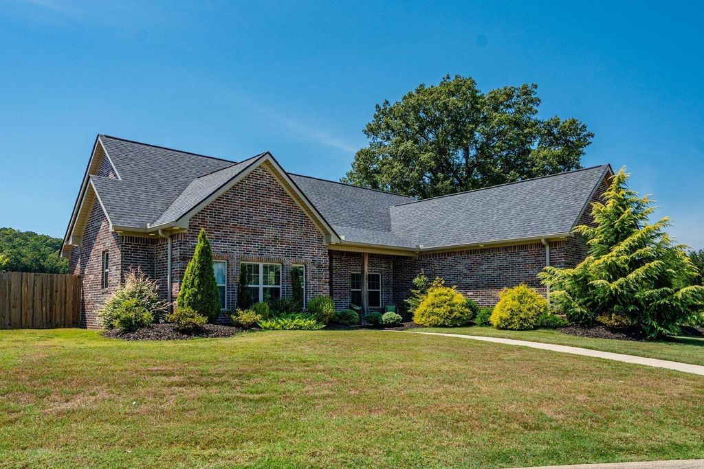 165 Legendary Trail, Hot Springs, AR 71913