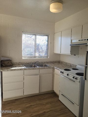 921 Willow Street 911-921, Reno, NV 89502