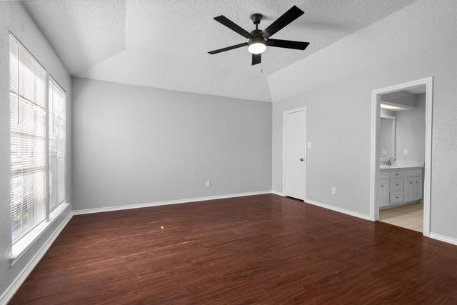 2223 Woodcreek B, Carrollton, TX 75006