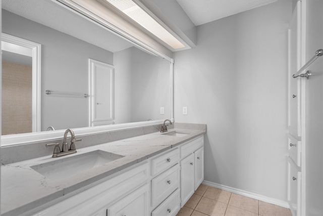 2223 Woodcreek B, Carrollton, TX 75006