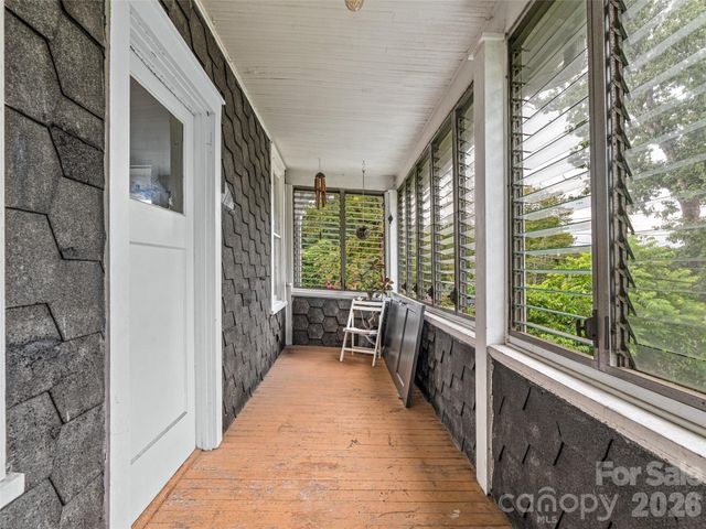 111-113 Stewart Street, Hendersonville, NC 28792
