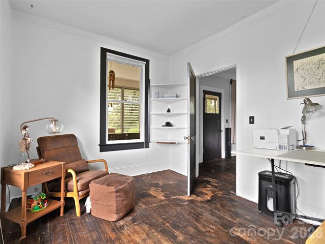 111-113 Stewart Street, Hendersonville, NC 28792