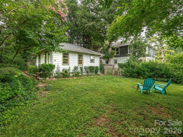 111-113 Stewart Street, Hendersonville, NC 28792