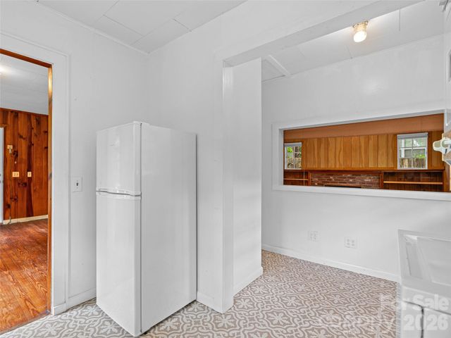 111-113 Stewart Street, Hendersonville, NC 28792