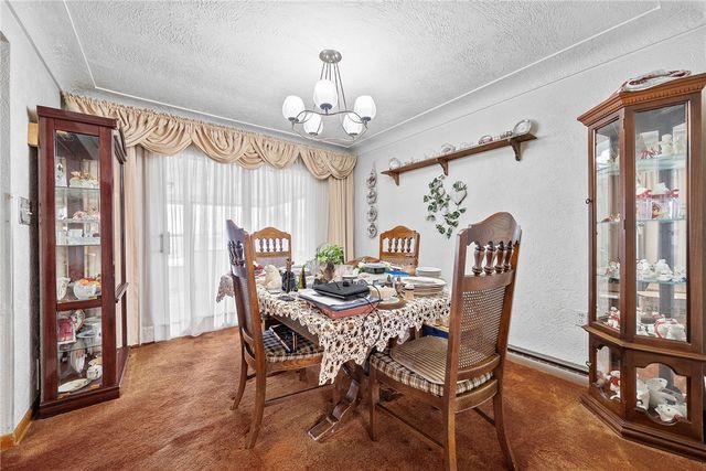 10451 Primrose Dr, North Huntingdon, PA 15642