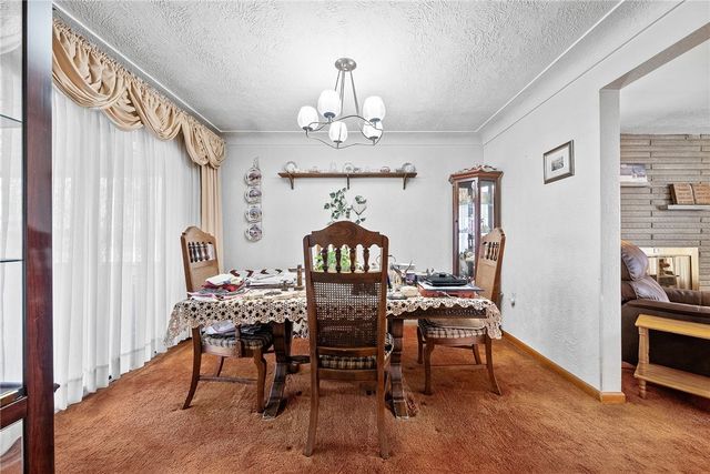 10451 Primrose Dr, North Huntingdon, PA 15642