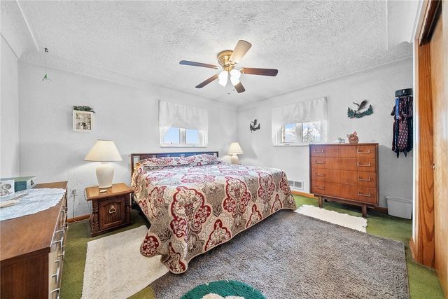 10451 Primrose Dr, North Huntingdon, PA 15642