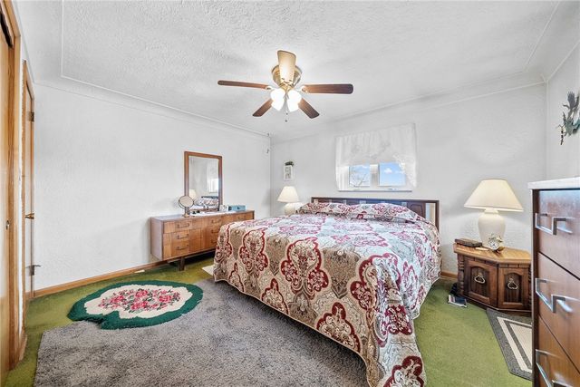 10451 Primrose Dr, North Huntingdon, PA 15642