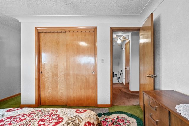 10451 Primrose Dr, North Huntingdon, PA 15642