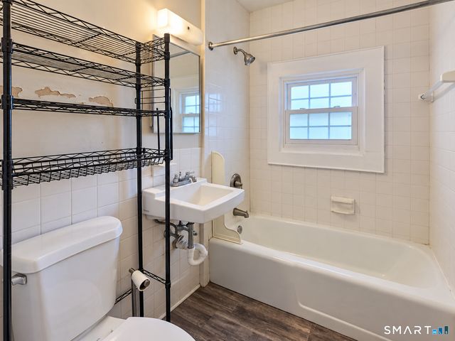 168 Cooper Hill Street, Manchester, CT 06040