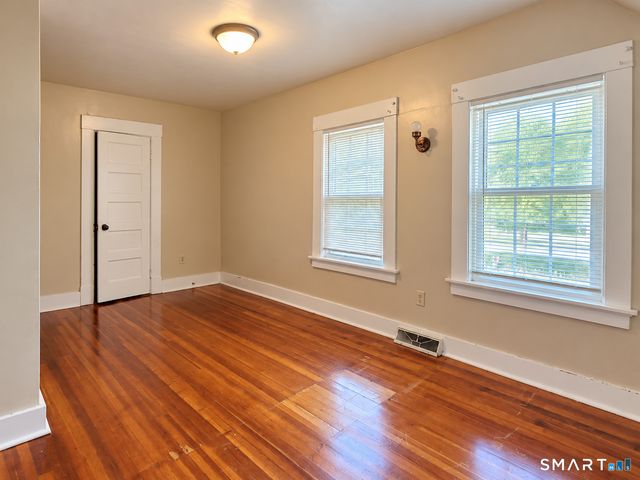 168 Cooper Hill Street, Manchester, CT 06040