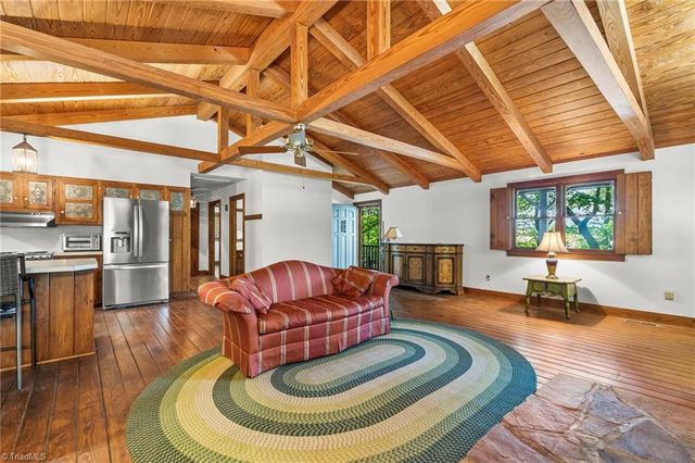 3607 NC Highway 268, Pilot Mountain, NC 27041