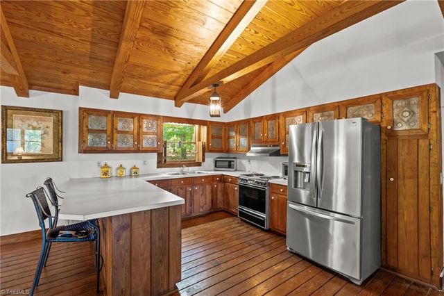 3607 NC Highway 268, Pilot Mountain, NC 27041