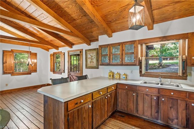 3607 NC Highway 268, Pilot Mountain, NC 27041