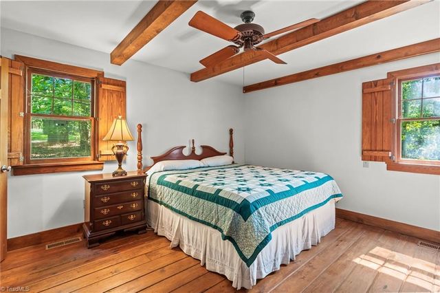 3607 NC Highway 268, Pilot Mountain, NC 27041