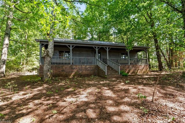 3607 NC Highway 268, Pilot Mountain, NC 27041