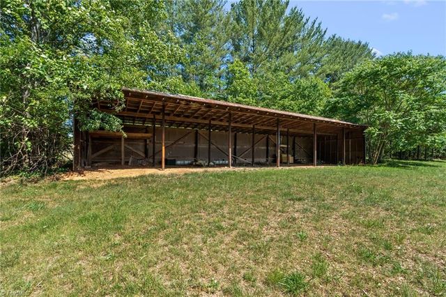 3607 NC Highway 268, Pilot Mountain, NC 27041