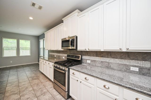 18919 S Sapling Oaks Place, Magnolia, TX 77355