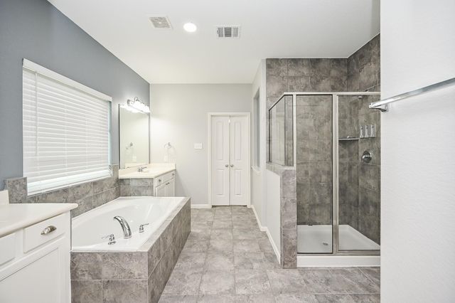 18919 S Sapling Oaks Place, Magnolia, TX 77355