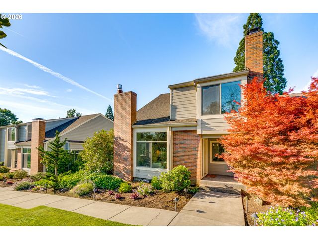 1796 BONNIEBRAE Dr, Lake Oswego, OR 97034