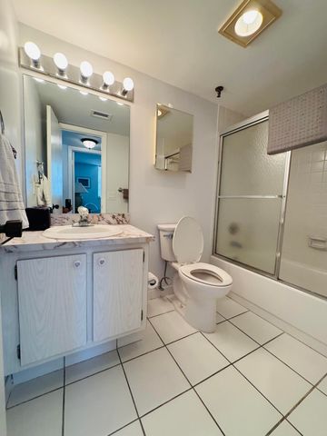 2430 DEER CREEK COUNTRY CLUB Boulevard 407-2, Deerfield Beach, FL 33442