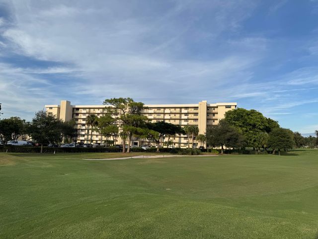 2430 DEER CREEK COUNTRY CLUB Boulevard 407-2, Deerfield Beach, FL 33442