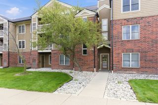 120 Glengarry Drive 109, Bloomingdale, IL 60108