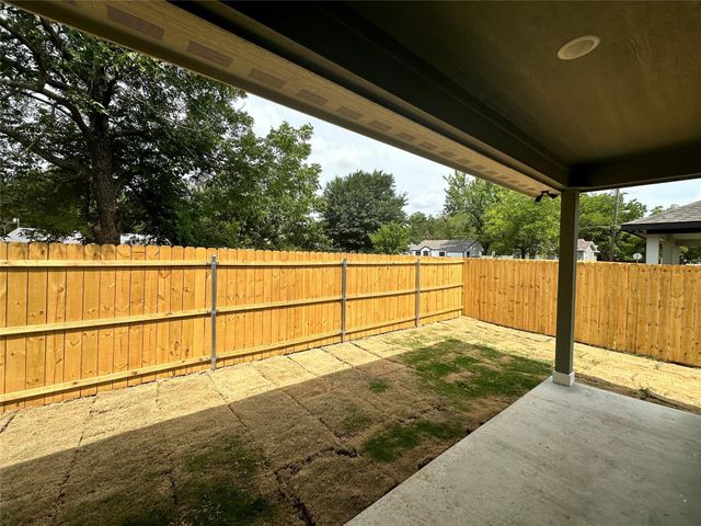 4120 Henderson Street, Greenville, TX 75401