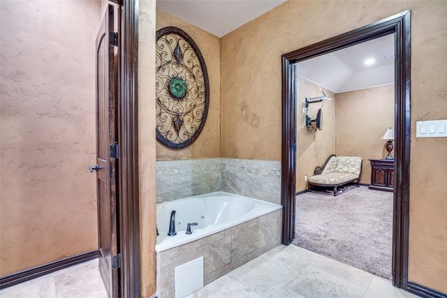 308 Sheri Lane, Roanoke, TX 76262