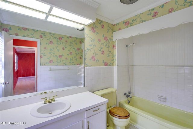 223 Hannah Drive, Clinton, MS 39056