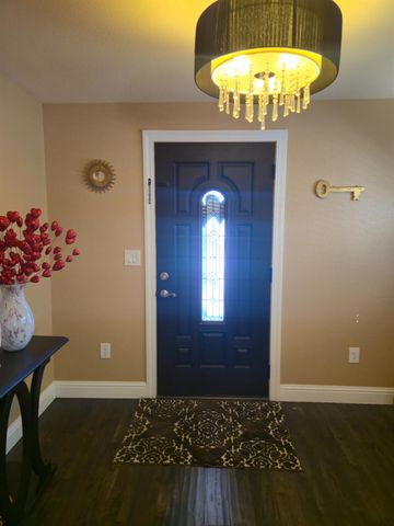 9293 Hillside Dr, Delhi, CA 95315