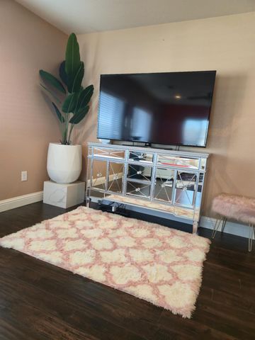 9293 Hillside Dr, Delhi, CA 95315