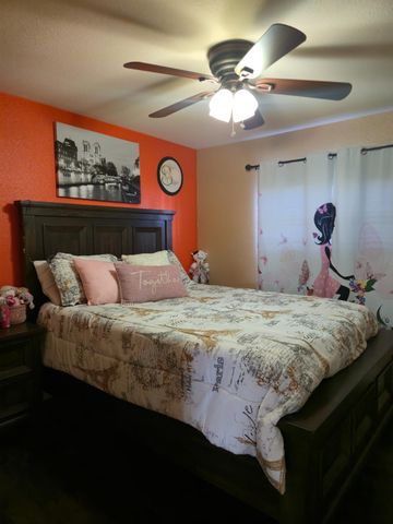 9293 Hillside Dr, Delhi, CA 95315