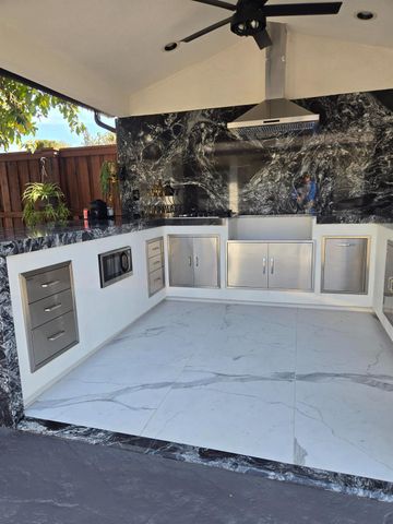 9293 Hillside Dr, Delhi, CA 95315