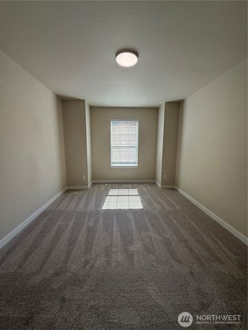 643 115th Street E, Parkland, WA 98445