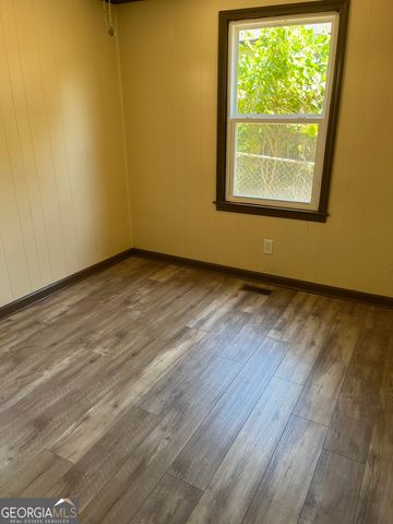300 Hunt Circle, Manchester, GA 31816