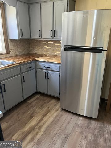 300 Hunt Circle, Manchester, GA 31816