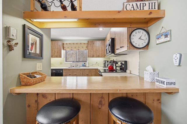 11 Haas Drive 1 & 2, Lincoln, NH 03251