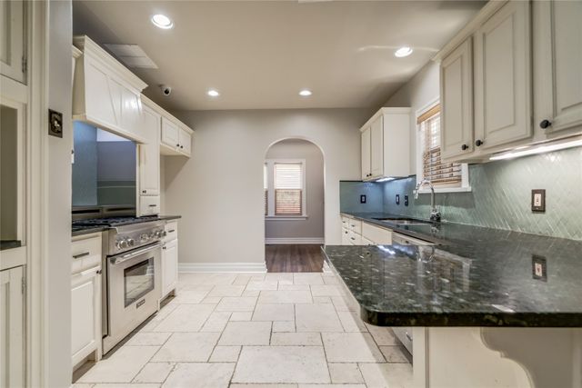 236 Edgemere Court, Oklahoma City, OK 73118