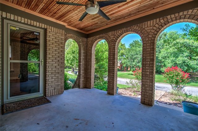 236 Edgemere Court, Oklahoma City, OK 73118